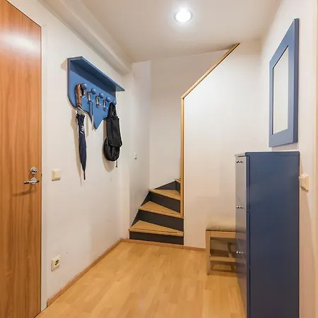 Cozy Loft Near Old Town Apartman Tallinn