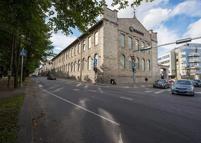 Cozy Loft Near Old Town *