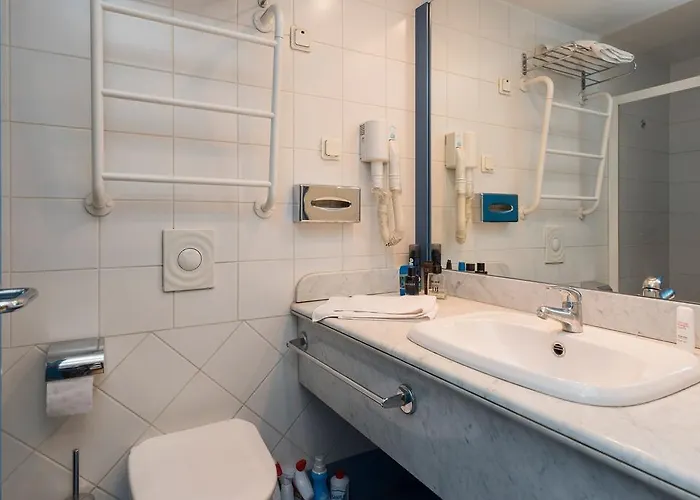 Cozy Loft Near Old Town *