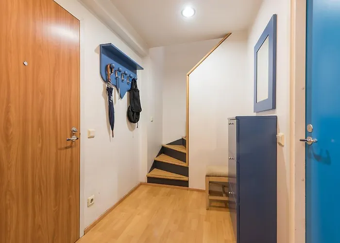 Cozy Loft Near Old Town דירה טאלין